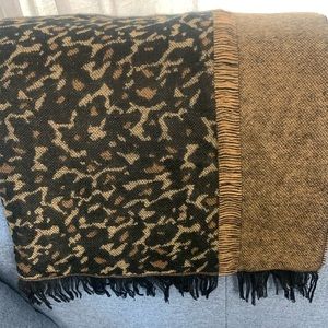 Lux leopard print wrap